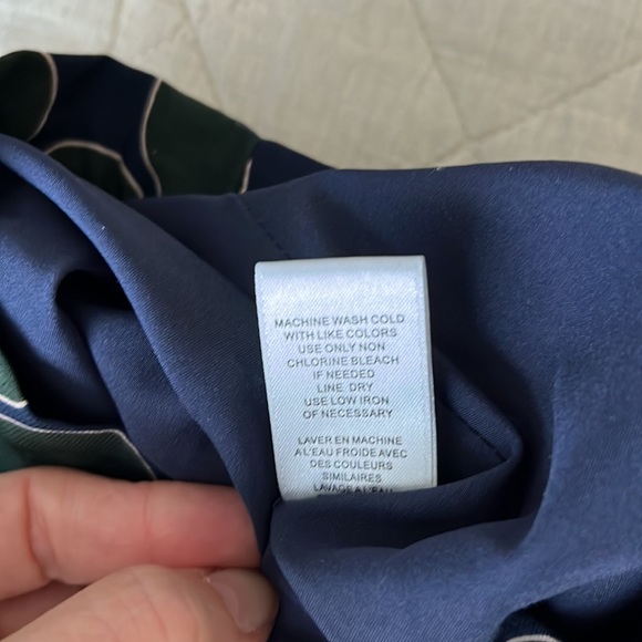 Navy and green pleated mini skirt. - Picture 6 of 6